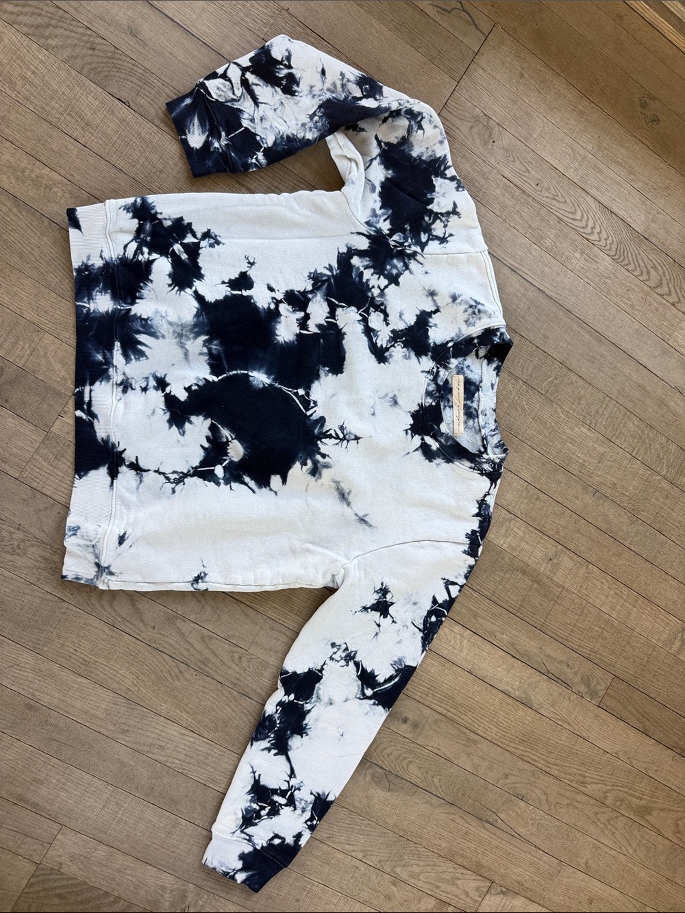Raquel Allegra Navy & White Tie-Dye Pullover